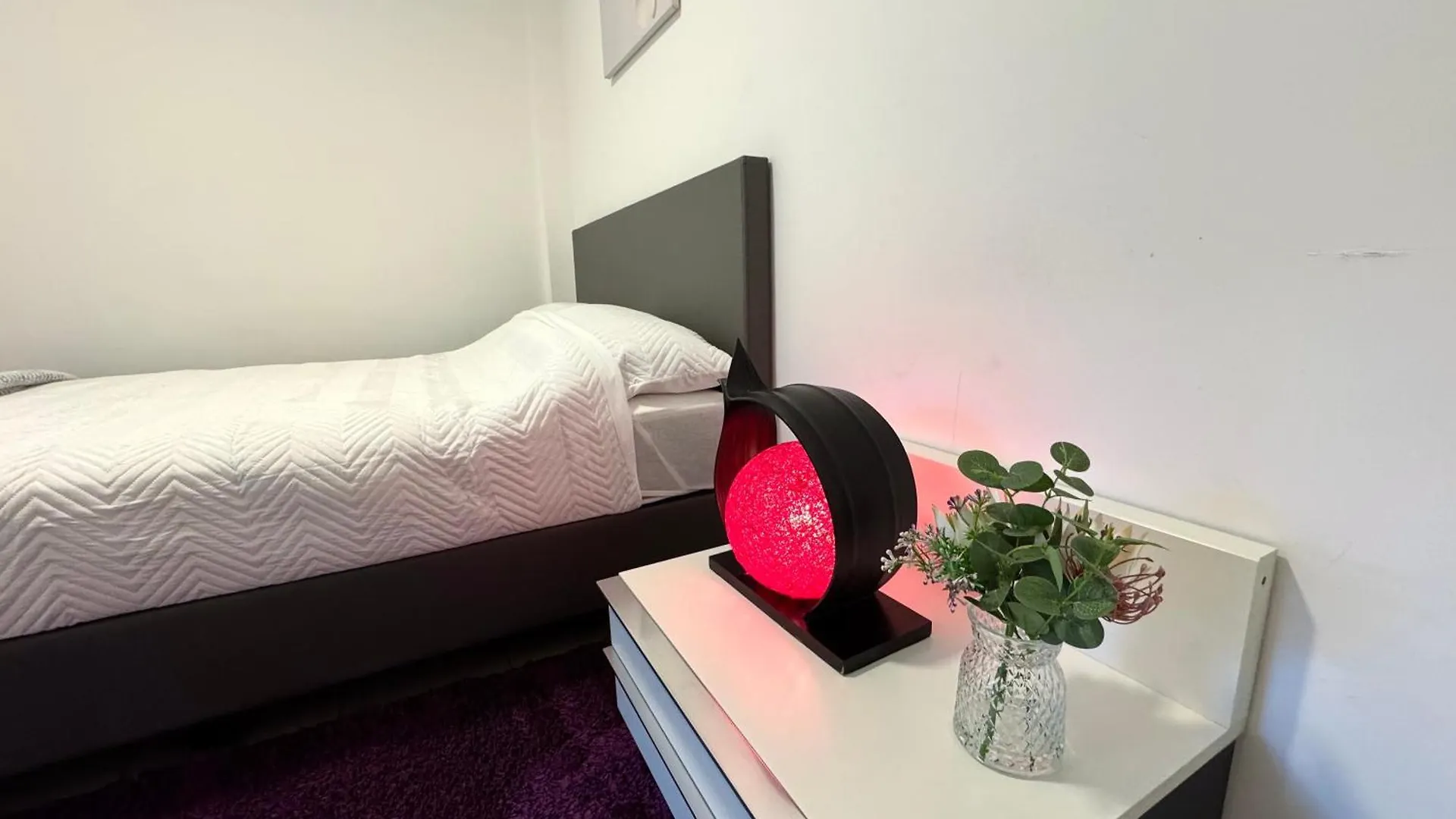 Appartement Cosy A Bruxelles Metro Vandervelde