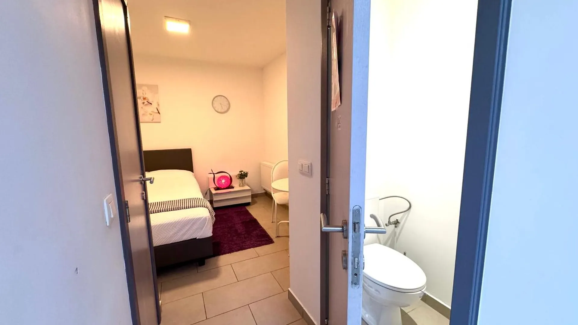Apartment Appartement Cosy A Bruxelles Metro Vandervelde Belgium